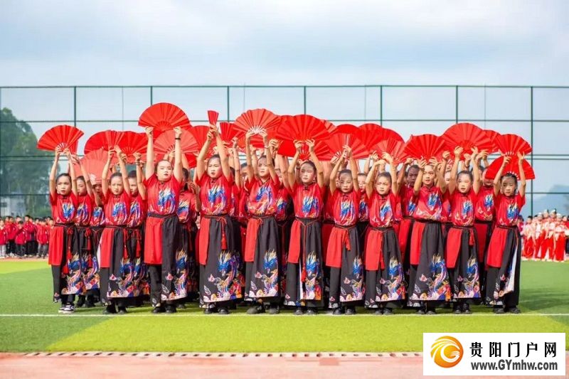 贞丰县首届中小学生运动会开幕(图3) 贞丰县首届中小学生运动会开幕(图3)
